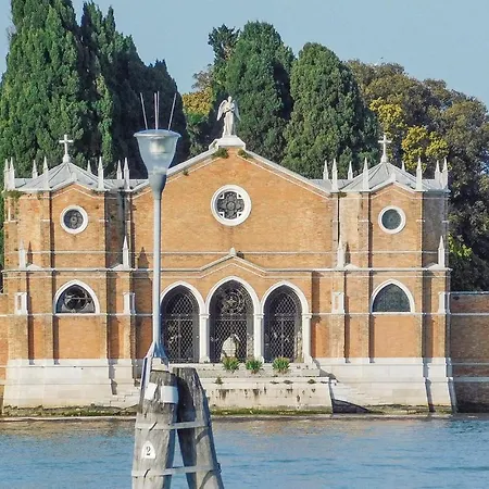Casa Santa Croce Венеция